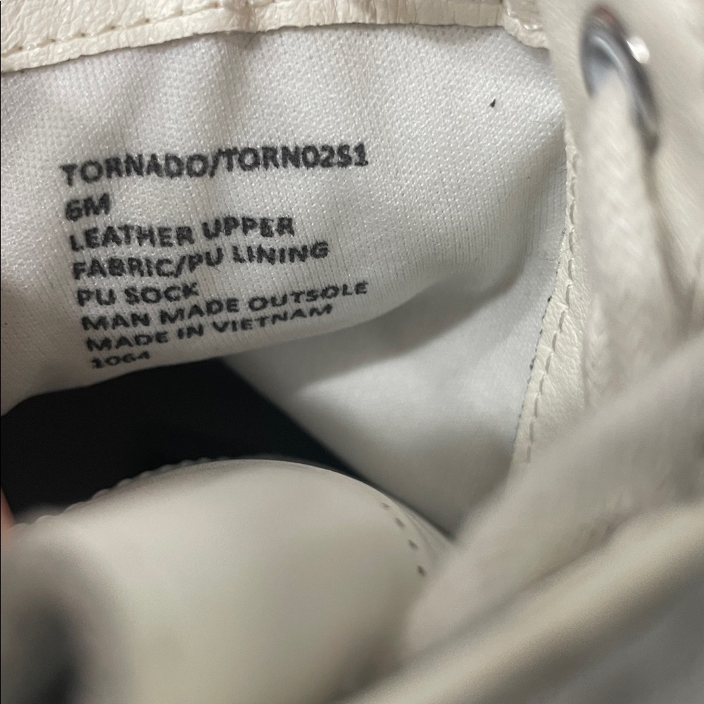 Steve Madden White Leather Lace-Up Women's Boots with zipper | 6 - Picture 8 of 9